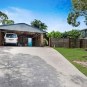 13 Carlton Avenue, Moffat Beach